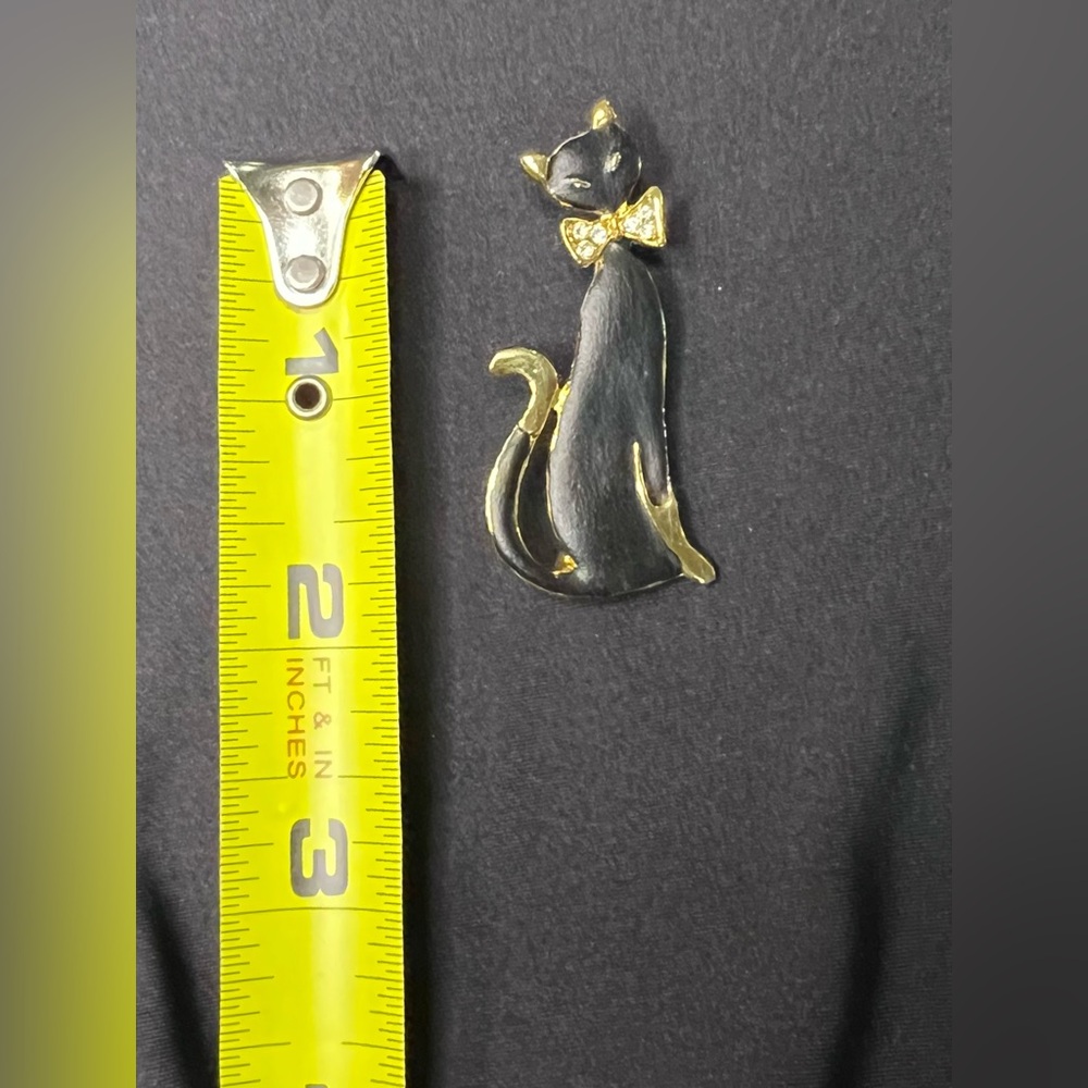 Vintage Elegant Black and Gold Cat Brooch / Pin Costume Jewelry - Picture 5 of 5